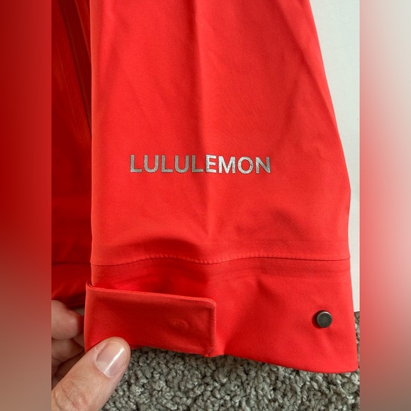 Lululemon Storm Brewing Jacket - Picture 11 of 14